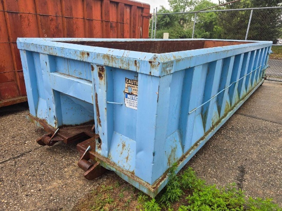 JCI 20 YARD ROLLOFF CONTAINER heavy duty open top. Located: 18 Central Ave., Hauppauge, New York