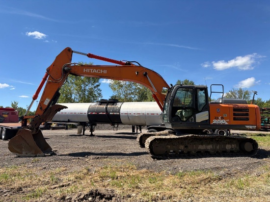 2017 HITACHI ZX250LC HYDRAULIC EXCAVATOR SN:CHF440070 powered by diesel engine, equipped with Cab,
