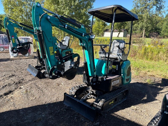 NEW CFG KT13R HYDRAULIC EXCAVATOR SN:3221247 powered by gas engine, equipped with OROPS, 3ft. 2 in.