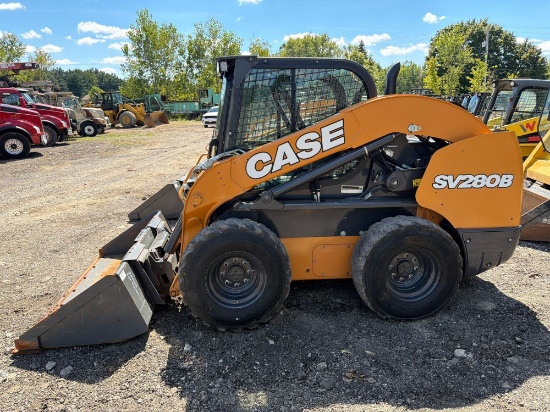 DEMO CASE SV280B SKID STEER powered by diesel engine, 74hp, equipped with EROPS, air, heat, radio,