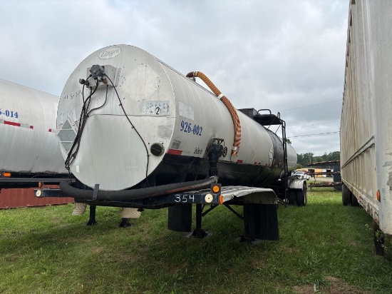 1984 ETNYRE TANKER TRAILER VN:T1459B1535 equipped with 8,700 gallon capacity, tandem axle.
