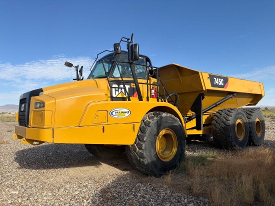 2016 CAT 745C ARTICULATED HAUL TRUCK SN:7FK00831 6x6, powered by Cat diesel engine, equipped with