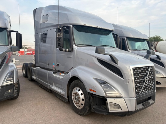 2021 VOLVO VNL 760 TRUCK TRACTOR VN:4V4NC9EH2RN661311 powered by Volvo D13 diesel engine, 455hp,
