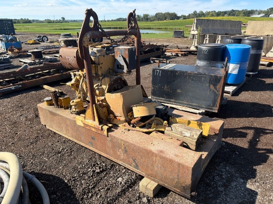 DEUTZ F3L 912 DIESEL ENGINE FOR PARTS MOUNTED ON FUEL SUPPLY TANK SUPPORT EQUIPMENT