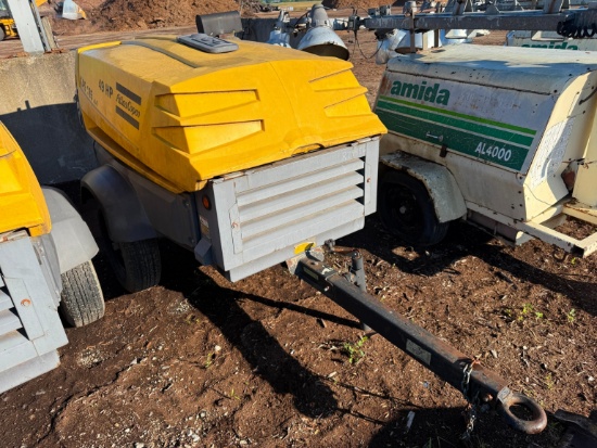 ATLAS COPCO XAS185CD7 AIR COMPRESSOR SN:HOP040817 powered by diesel engine, equipped with 185CFM,