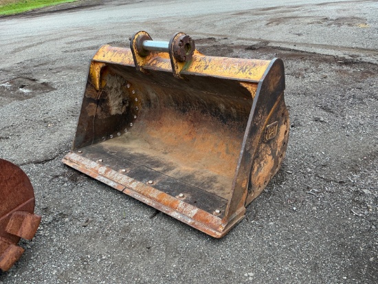 CAT 72IN. DITCHING BUCKET EXCAVATOR BUCKET fits Cat 320D.