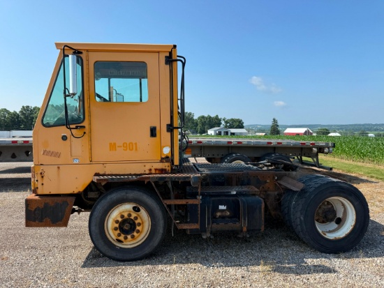2005 OTTAWA YARD HORSE SN:310764 powered by Cummins diesel engine, equipped with automatic