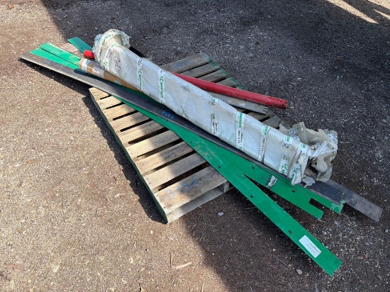PALLET OF KOMPTECH PARTS: WEAR ITEMS, ROLLERS, MISC. SUPPORT EQUIPMENT
