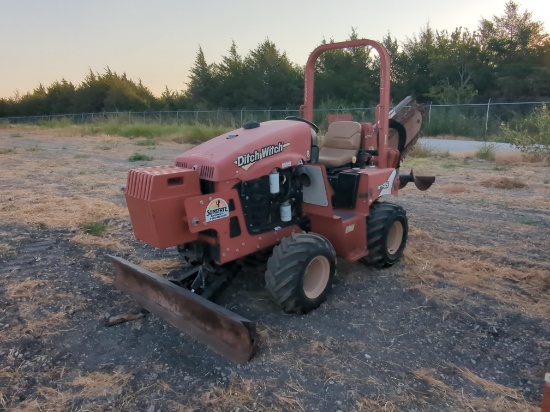 DITCH WITCH RT45 TRENCHER SN:XLG0003361 4x4, powered by diesel engine, equipped with ROPS, trencher,