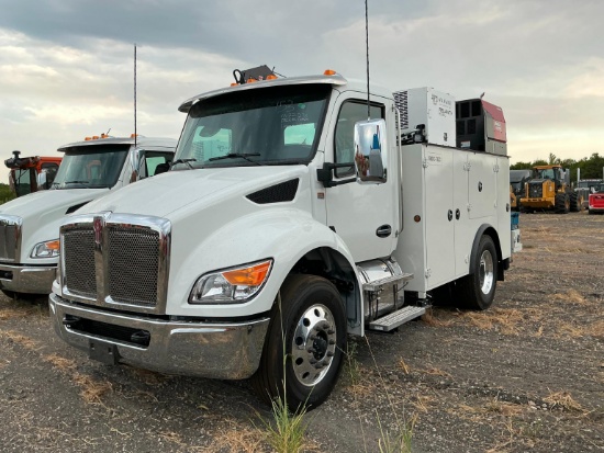 2026 KENWORTH T280 SERVICE TRUCK VN:2NK3HM6X8TM221238 powered by Paccar diesel engine, equipped with