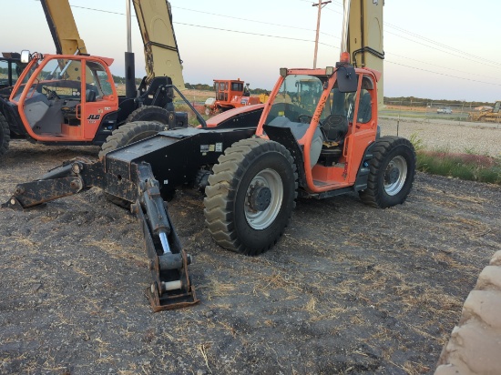 JLG 1055 TELESCOPIC FORKLIFT SN:160090205 4x4, powered by diesel engine, equipped with OROPS,