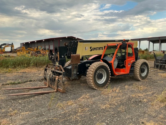 JLG 1055 TELESCOPIC FORKLIFT SN:160096422 4x4, powered by diesel engine, equipped with OROPS,