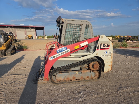 TAKEUCHI TL8 RUBBER TRACKED SKID STEER SN:200806904 powered by diesel engine, equipped with