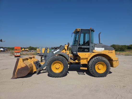JOHN DEERE 344K RUBBER TIRED LOADER SN:1LU344KXKZB039284 powered by John Deere diesel engine,