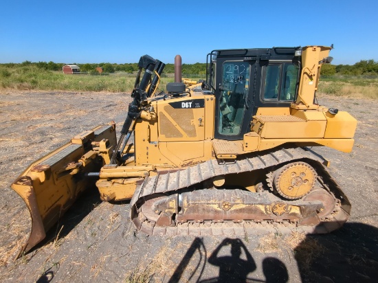 CAT D6TXL CRAWLER TRACTOR SN:DTD01197 powered by Cat diesel engine, equipped with EROPS, air, heat,