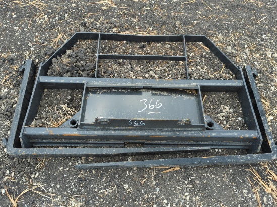 NEW LANDHONOR MPF-11-2000G 38IN MINI PALLET FORKS MINI TRACK LOADER ATTACHMENT