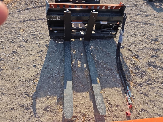 NEW WOLVERINE PFA-11-3300G 48IN. HYDRAULIC ADJUSTABLE PALLET FORKS SKID STEER ATTACHMENT