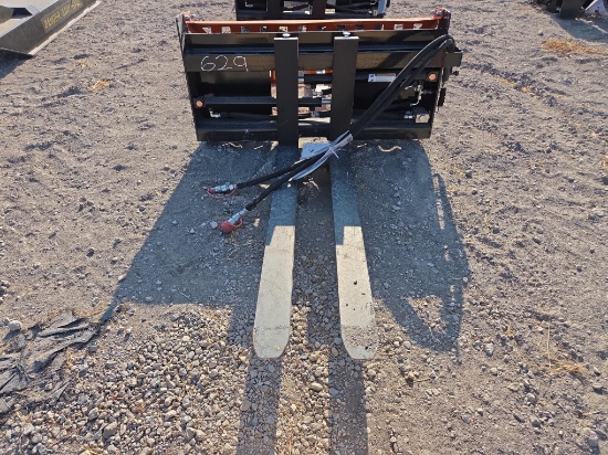 NEW WOLVERINE PFA-11-3300G 48IN. HYDRAULIC ADJUSTABLE PALLET FORKS SKID STEER ATTACHMENT