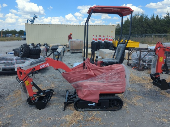 NEW SDLANCH ME15 HYDRAULIC EXCAVATOR powered by gas engine, equipped with OROPS, front blade, rub...