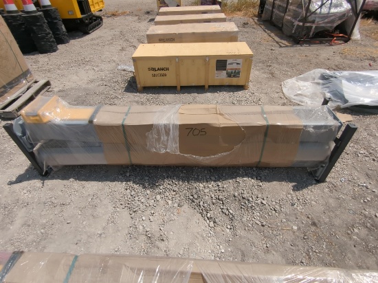 NEW SDLANCH POST LIFT NEW SUPPORT EQUIPMENT
