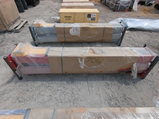 NEW SDLANCH POST LIFT NEW SUPPORT EQUIPMENT