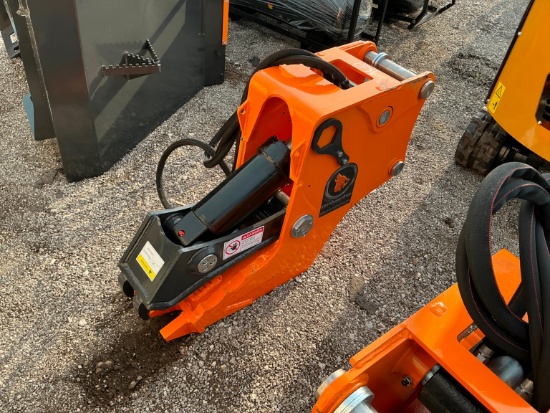 NEW WOLVERINE EHP-11-8T HYDRAULIC CLAMP SKID STEER ATTACHMENT