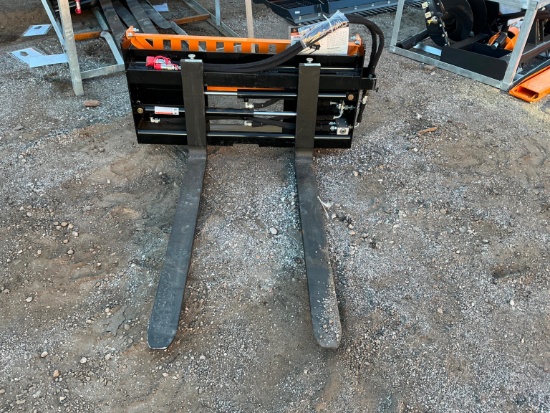 NEW WOLVERINE PFA-11-3300G 48IN. HYDRAULIC ADJUSTABLE PALLET FORKS SKID STEER ATTACHMENT