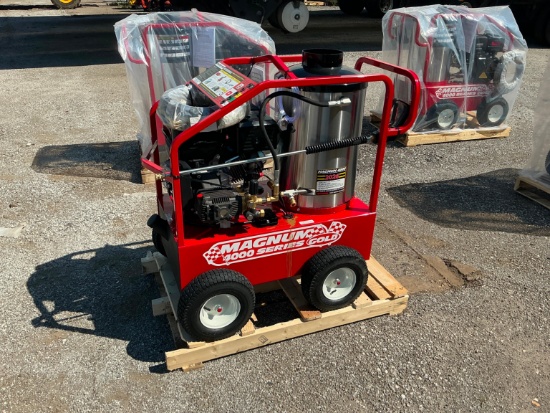NEW EASY KLEEN MAGNUM GOLD PRESSURE WASHER powered by gas engine, equipped with 4000PSI, 12Volt,