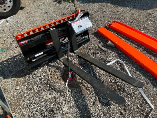 NEW WOLVERINE PFA-11-3300G 48IN. HYDRAULIC ADJUSTABLE PALLET FORKS SKID STEER ATTACHMENT