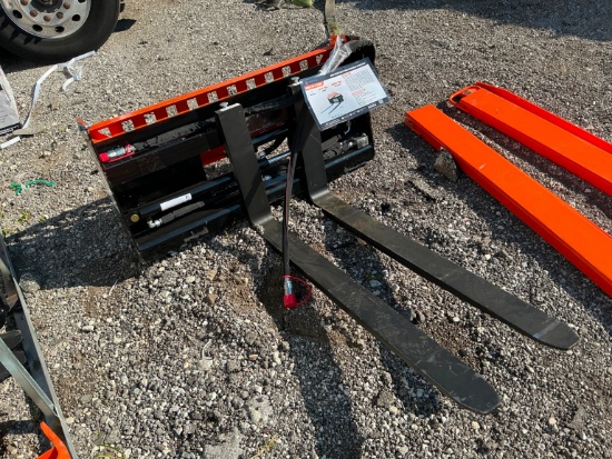 New Wolverine Pfa-11-3300g 48in. Hydraulic Adjustable Pallet Forks Skid Steer Attachment