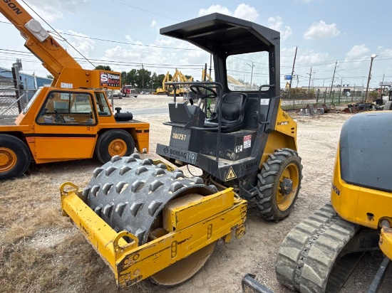 BOMAG BW124PDH-3 VIBRATORY ROLLER SN:381257 powered by Deutz diesel engine, equipped with OROPS,