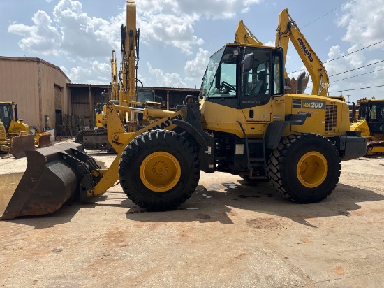 2016 KOMATSU WA200-7 RUBBER TIRED LOADER SN:80215 powered by Komatsu SAA4D107E-2 diesel engine,