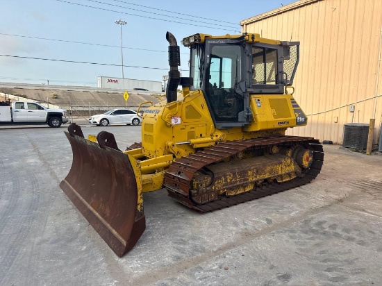2017 KOMATSU D51PX-24 CRAWLER TRACTOR SN:10200 powered by Komatsu SAA4D107-3 diesel engine, equip...