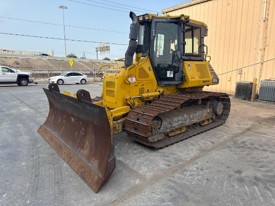 2017 KOMATSU D51PX-24 CRAWLER TRACTOR SN:10199 powered by Komatsu SAA4D107-3 diesel engine, equip...