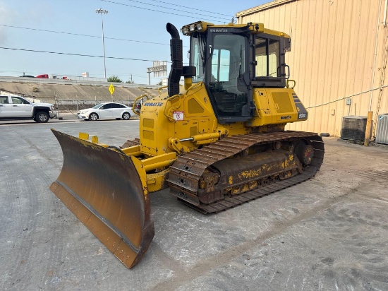2017 KOMATSU D51PX-24 CRAWLER TRACTOR SN:10177 powered by Komatsu SAA4D107-3 diesel engine, equip...