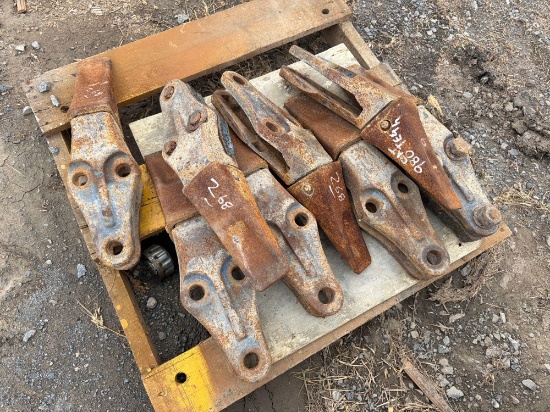 Pallet Of Loader Bucket Shanks & Teeth Support Equipment