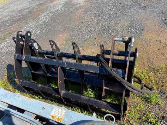 QUICK ATTACH GRAPPLE RAKE SKID STEER ATTACHMENT SN:1029359 twin cylinder.