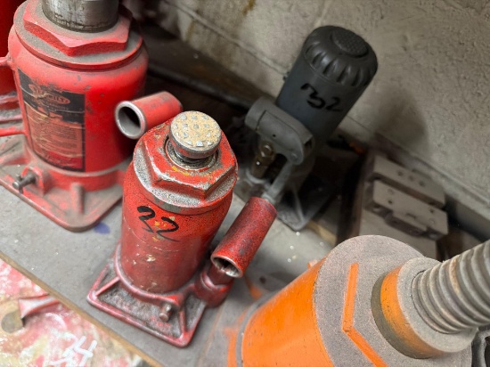 Misc Bottle Jacks Support Equipment