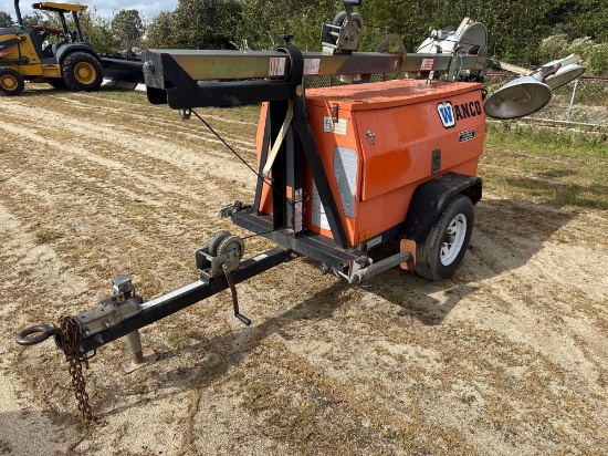 WANCO LIGHT PLANT SN:2080 powered by diesel engine, equipped with 4-1,000 watt lightbulbs, 6KW,