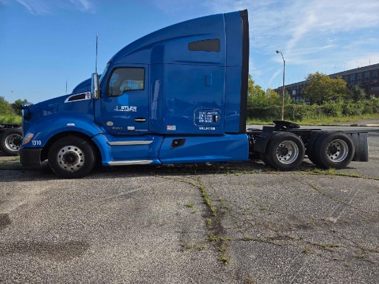 2020 KENWORTH T680 TRUCK TRACTOR VN:411038 powered by Paccar MX13 diesel engine, 455hp, equipped