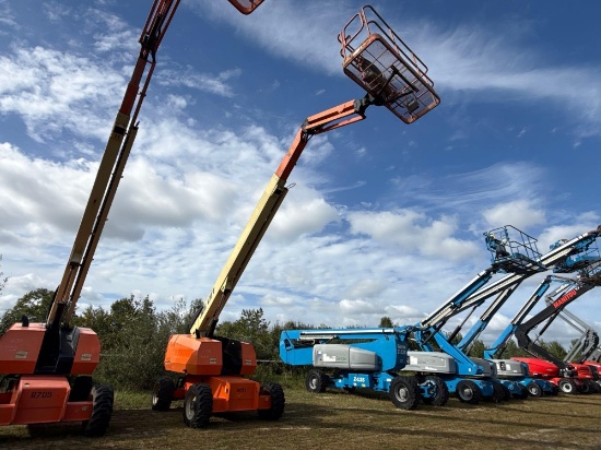 JLG 660SJ BOOM LIFT SN:300172948 4x4, powered by diesel engine, equipped with 66ft. Platform height,