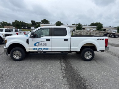 2019 FORD F350XL PICKUP TRUCK VN:1FT8W3B6XKEC82688 4x4, powered by 6.2L gas engine, equipped with