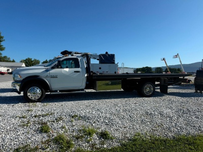 2014 RAM 5500HD SLT ROLLBACK TRUCK VN:3C7WRNDLXEG225842 4x4, powered by Cummins 6.7L turbo diesel