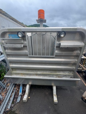 (2) Unused Track Rollers For Jd 330 Support Equipment