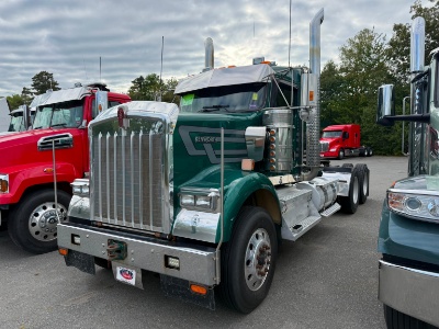 2019 KENWORTH W900 TRUCK TRACTOR VN:1XKWDP0XXKJ255082 powered by Paccar MX-13 diesel engine, 510hp,