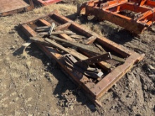 DUMP TRUCK TAILGATE SUPPORT EQUIPMENT