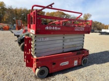 MEC 4046SE SCISSOR LIFT SN:16700757 electric powered, equipped with 40ft. Platform height, slide ...