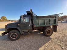 INTERNATIONAL 1900 DUMP TRUCK VIN;A28084, powered by diesel engine, equipped with 5+2 transmission,