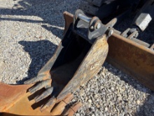 28IN BUCKET FOR LOT 471