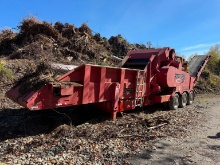 ROTO CHOPPER B66 HORIZONTAL GRINDER SN:14-2691 powered by Cat C18 diesel engine, 765hp, equipped